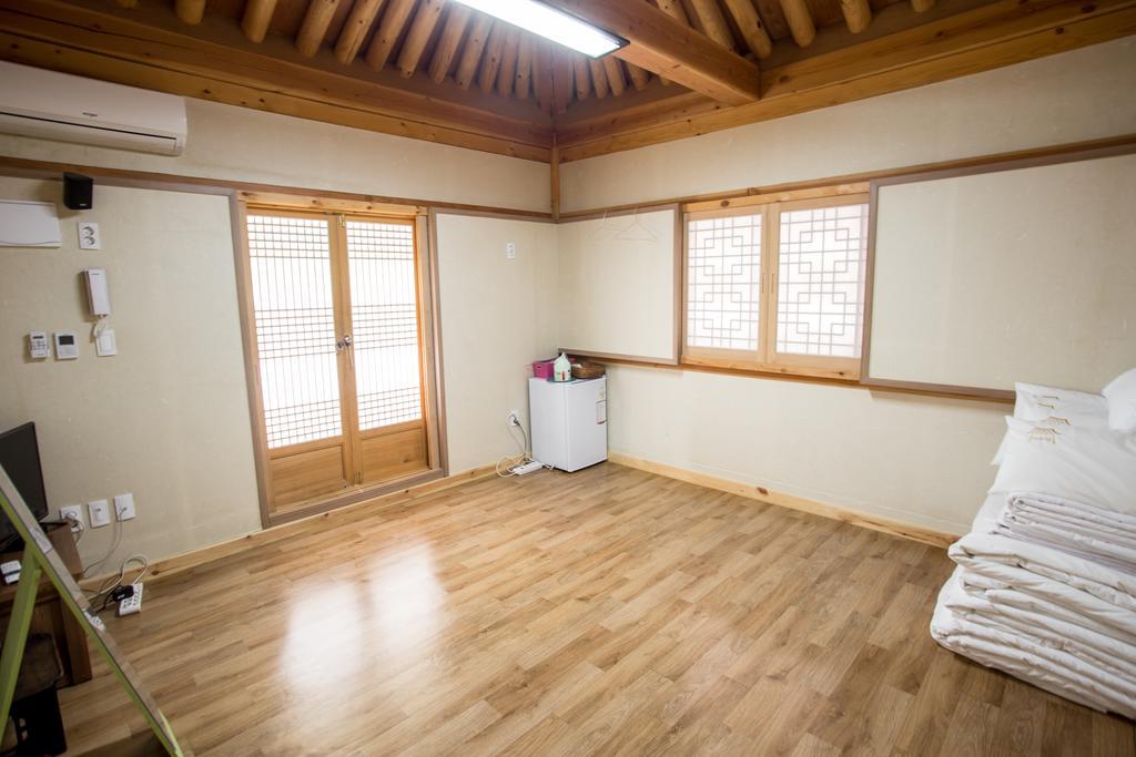 Jiwoo Dang Hotel Jeonju Ngoại thất bức ảnh