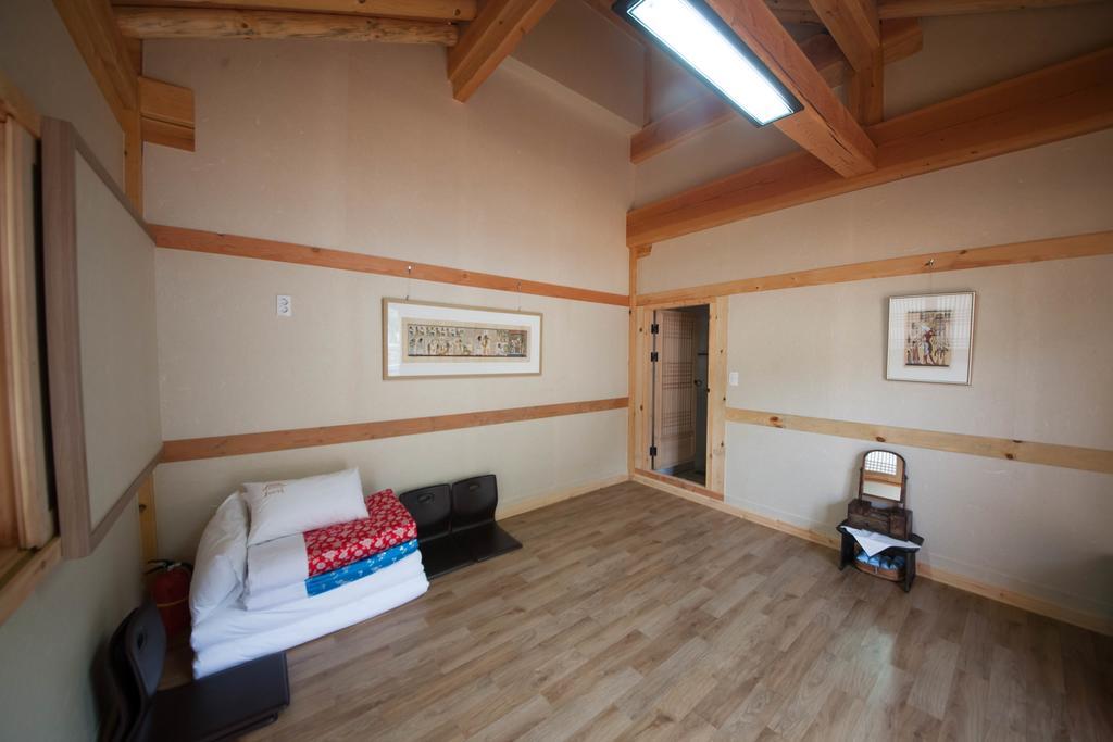 Jiwoo Dang Hotel Jeonju Ngoại thất bức ảnh