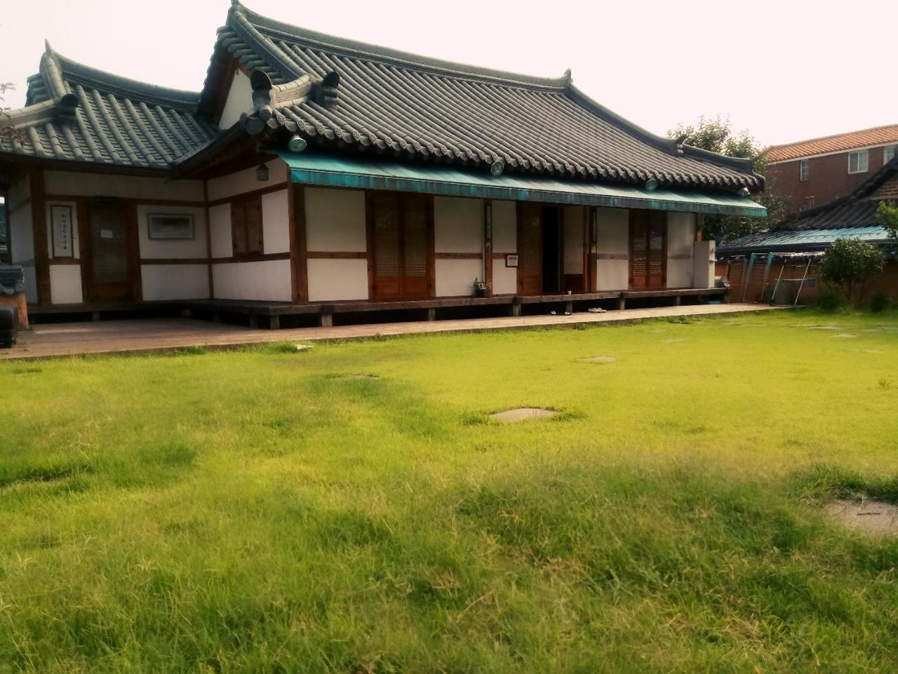 Jiwoo Dang Hotel Jeonju Ngoại thất bức ảnh