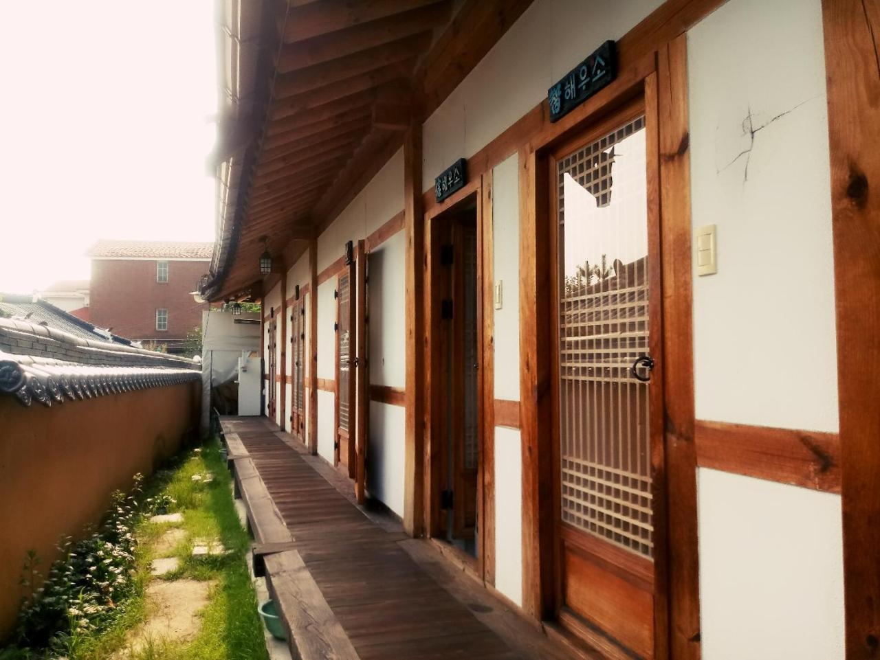 Jiwoo Dang Hotel Jeonju Ngoại thất bức ảnh